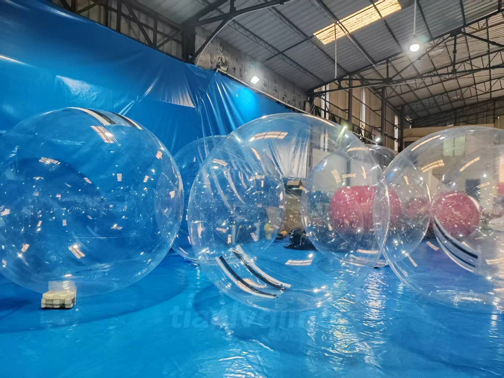 

Оптовая продажа прозрачных надувных шаров-пузырей, плавающих надувных шаров-пузырей, надувных водных игр для повышения продаж
