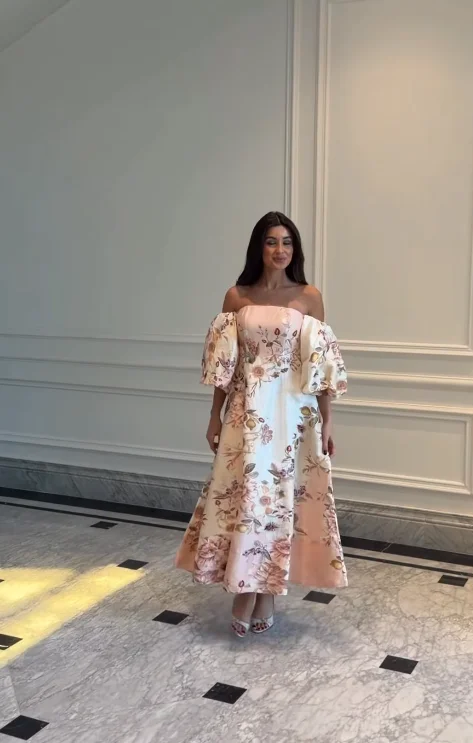 

Lady Print Off Shoulder Puff Sleeve Dress Strapless Neckline Voluminous A Line Silhouette Elegant Floral 2026 Wedding Guest Wear