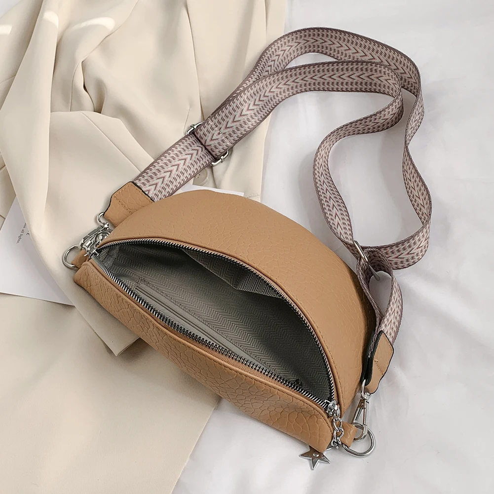

Fashion Chest Bag Adjustable PU Leather Women Crossbody Bag for Travel (Khaki)