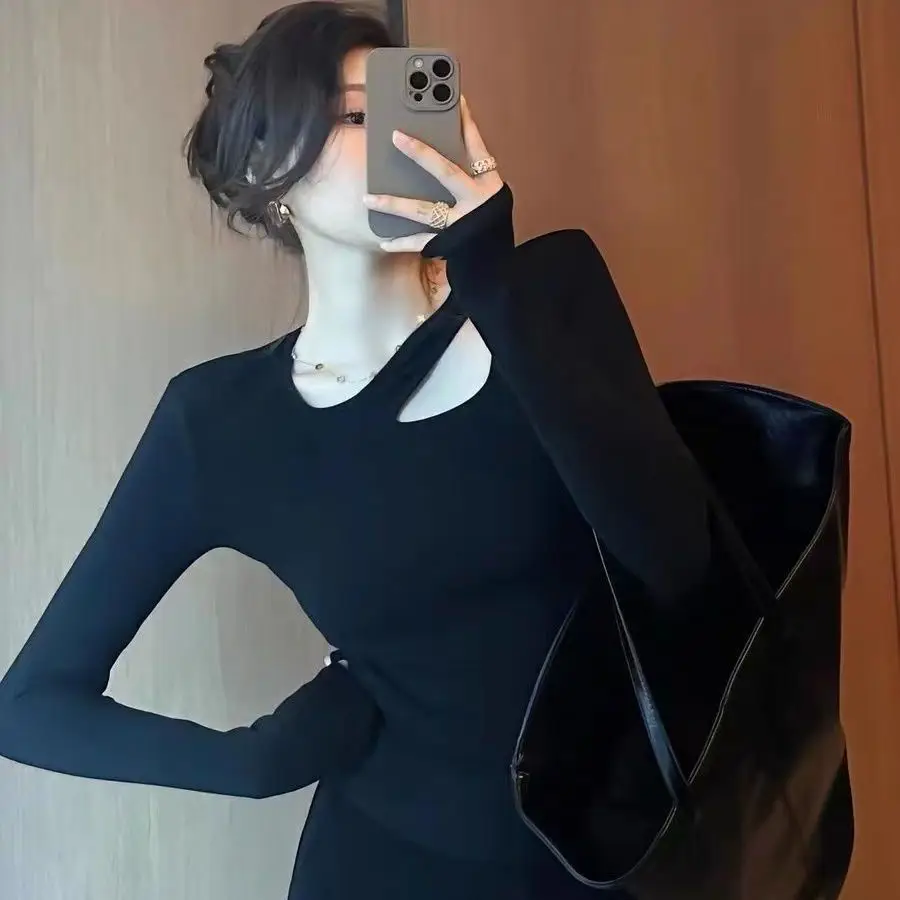 

Asymmetrical Neck Design Long Sleeve T-Shirt For Women Hollow Out Autumn Winter New Korean Fashion Slim Fit Versatile Short Top