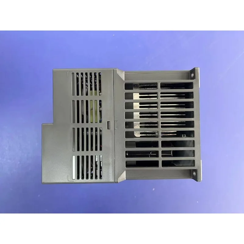 2025 VFD-MS300 سلسلة تردد العاكس VFD49AMS23ANSAA 15HP 11KW 230V 49A HD