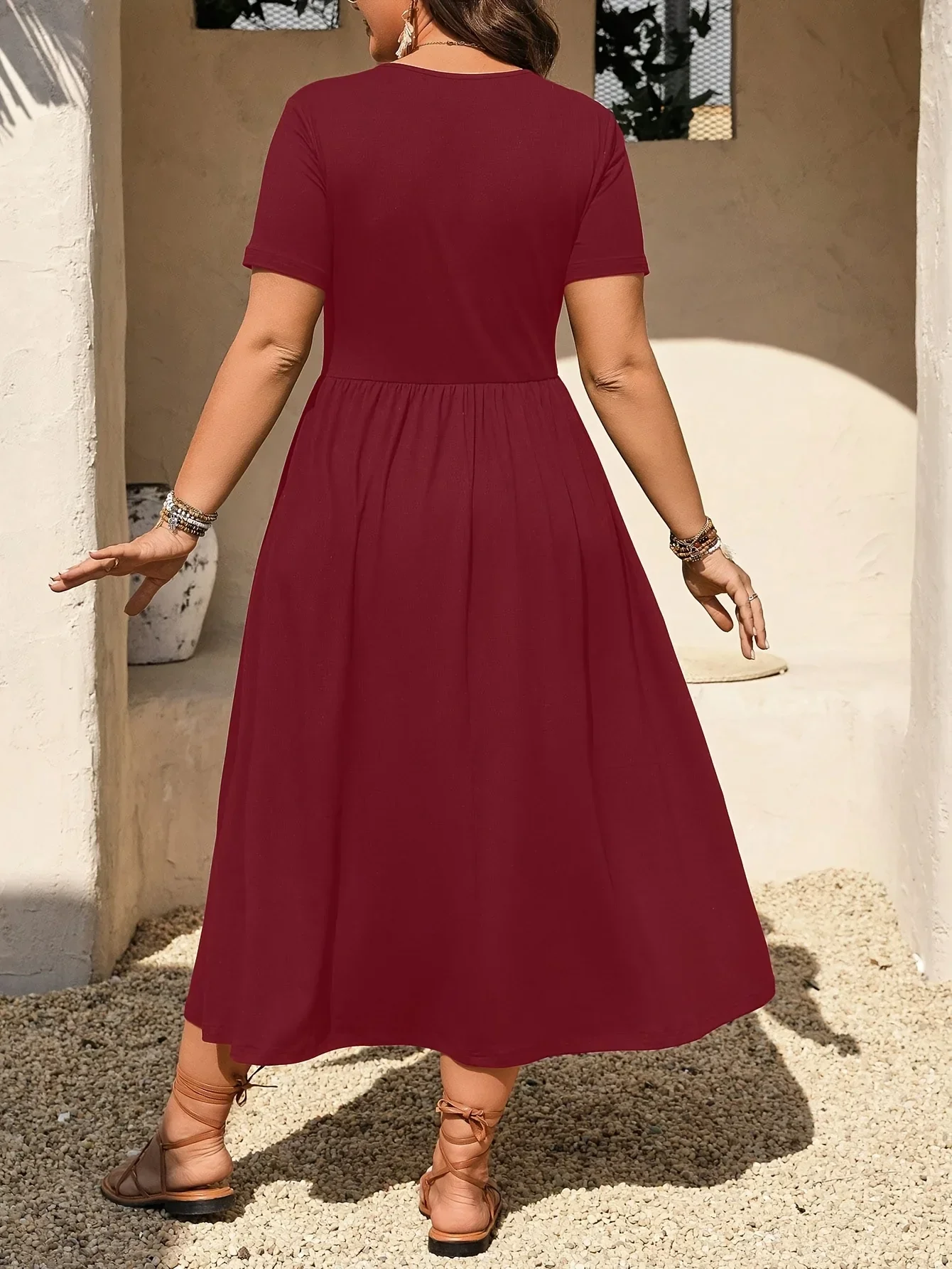 Plus-Size Damen Einfarbiges Midikleid V-Ausschnitt Kurzarm Gerafftes Elastisches Gewebe Lässige Lange Kleider für Damen – Detail 11