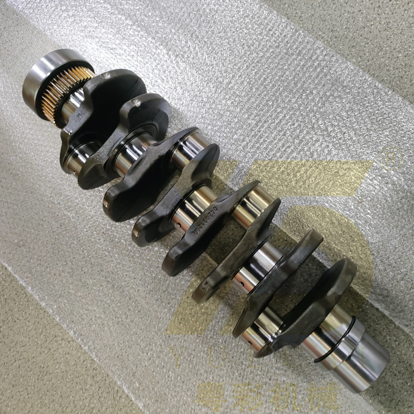 forYUE CAI New Mechanical Spare Parts for BF4M1013 Diesel Engine Camshaft 04299259 04299257 02931732 for D5E D7E