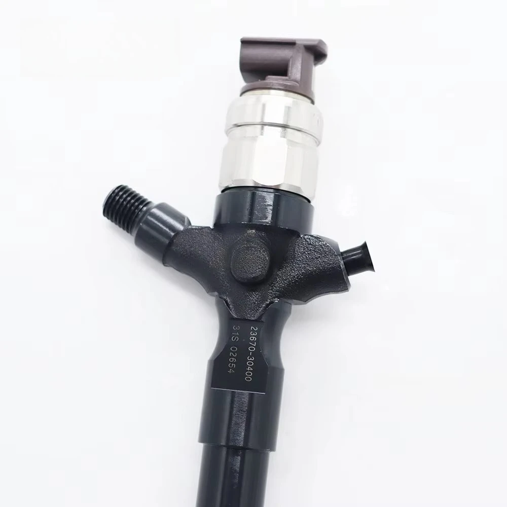Fuel injector 295050-0200 295050-0460 23670-30400 23670-39365 for Toyota Hilux 1KD-FTV 2KD-FTV D-4D engine