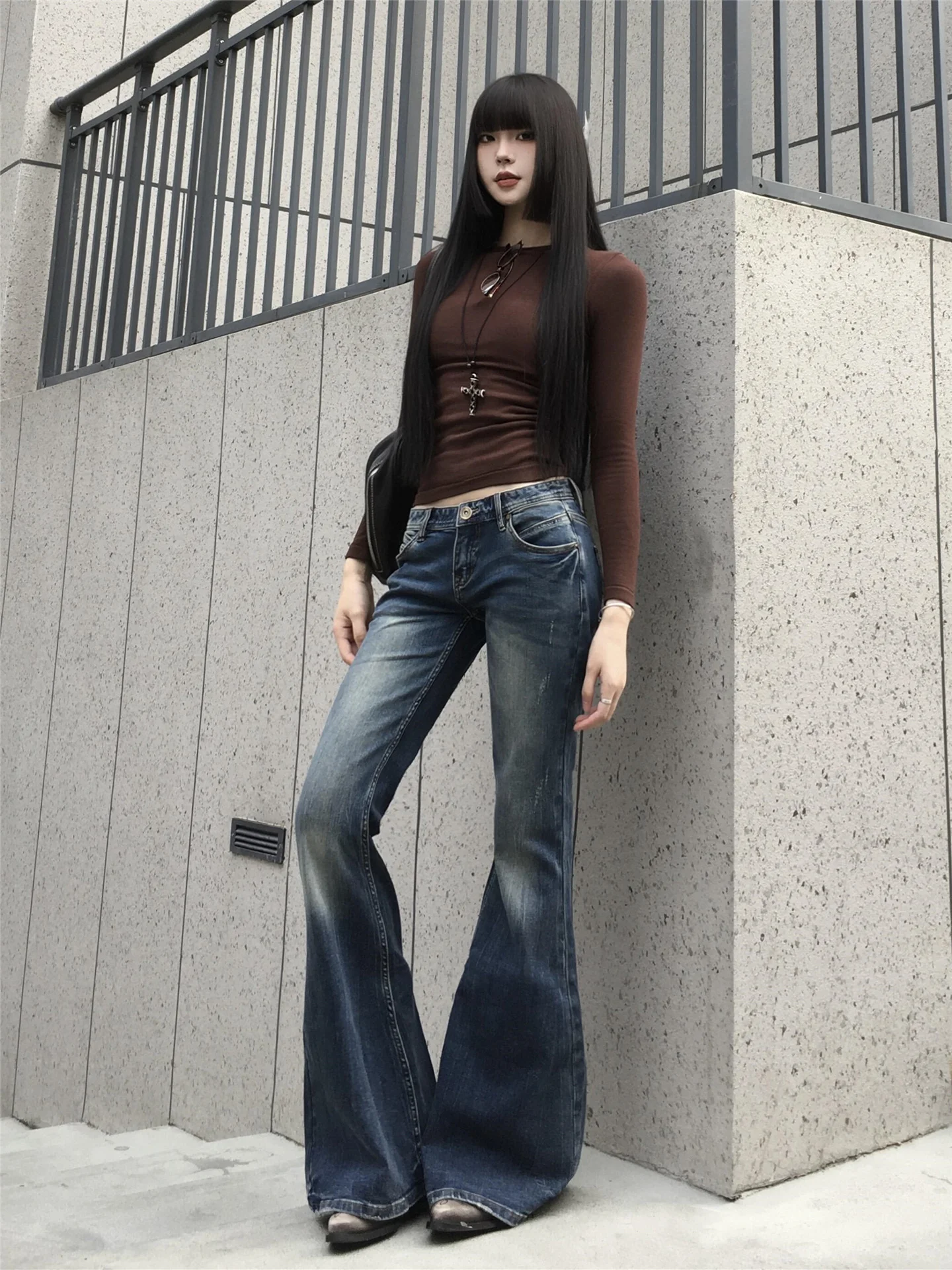 

Американские винтажные джинсы-клеш с низкой талией для женщин, весенне-осенние, облегающие, удлиненные, повседневные, из хлопкового денима