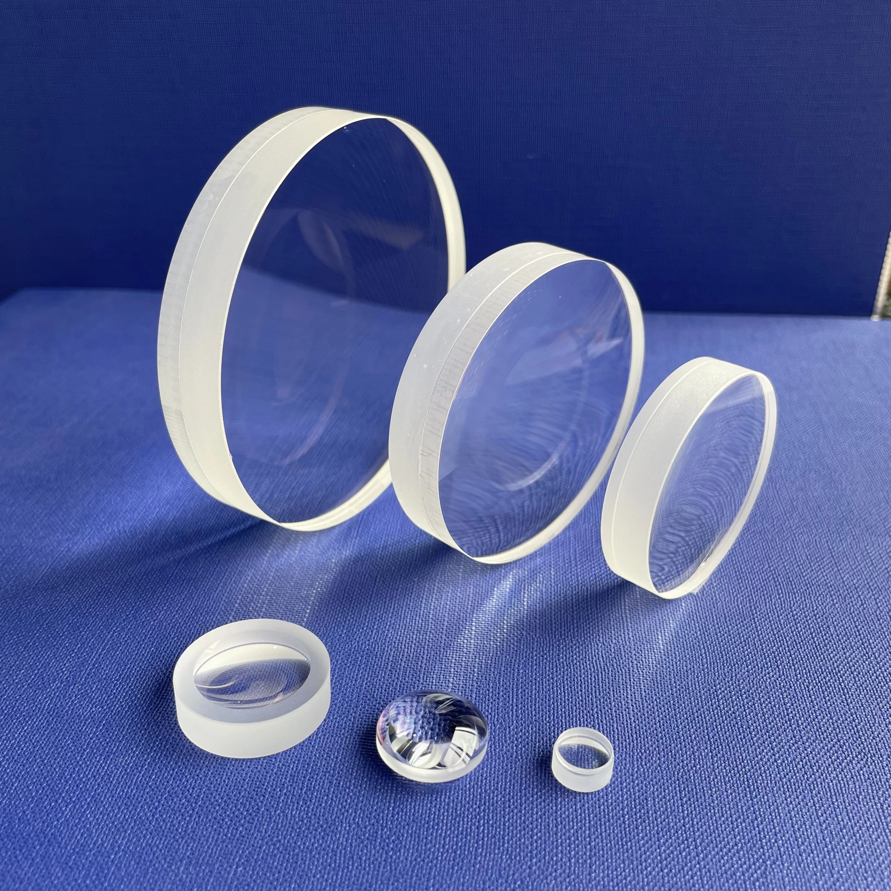 لاصق قطر العدسة 25.9 مللي متر البعد البؤري 48.6 مللي متر عدسات زجاجية بصرية لونية ZK11 420-680nm عدسة لونية عدسة اسمنتية