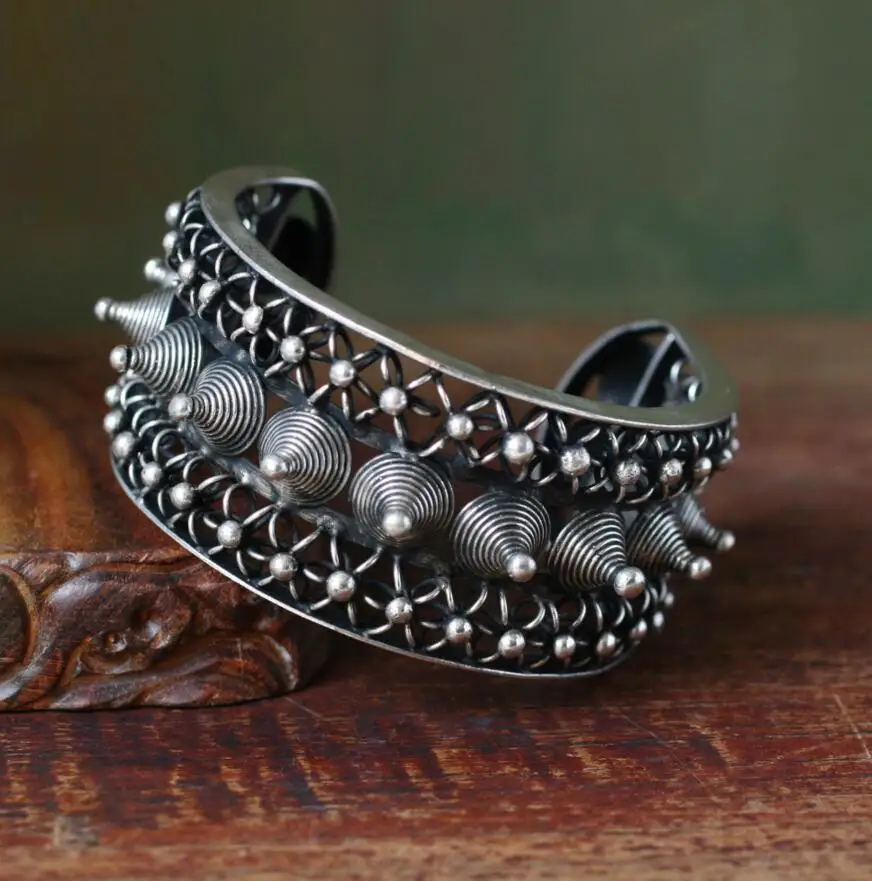 

ETHNIC JEWELRY TRIBAL MIAO HANDMADE BRACELET