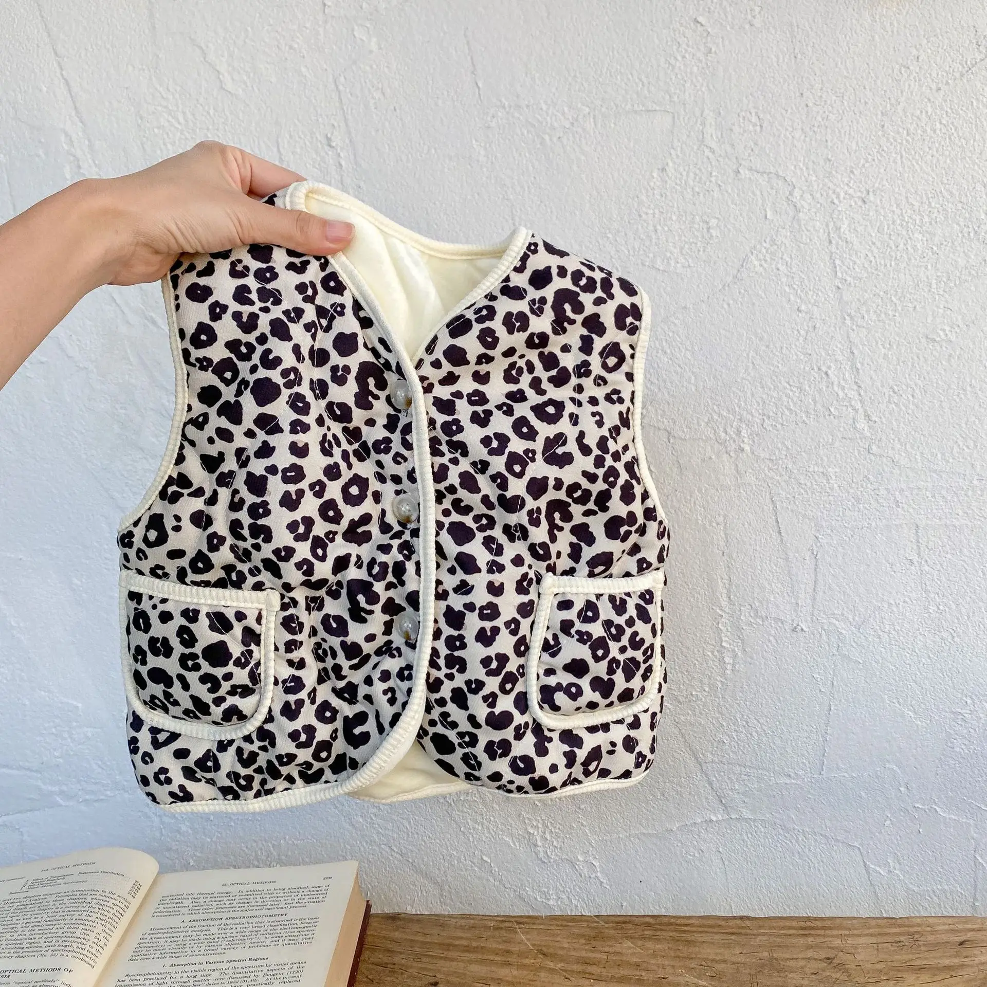 2024 Winter New Baby Sleeveless Vest Floral Leopard Print Infant Girl Cotton Cardigan Coat Toddler Thick Warm Tops Baby Clothes