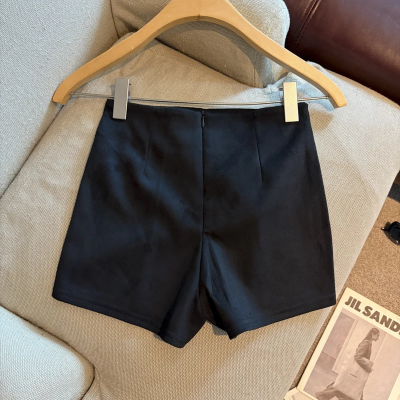 Solid Color 2026 Autumn and Winter New Minimalist High Waist Holiday Shorts Femininity Versatile Casual Fashion Short Pants