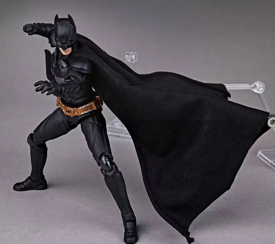 Fondjoy DC Batman Dark Knight Modello di personaggio del film Testa limitata Sculpt Action Figures 19 cm Colleziona ornamenti Regalo di compleanno per ragazzi