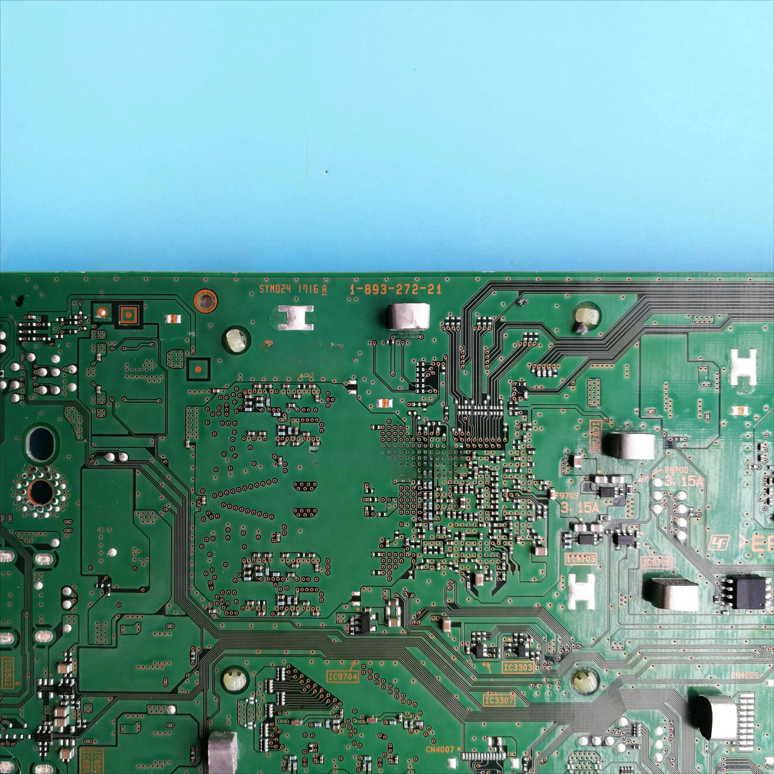 ينطبق KD- 49/65/70 X 8500 B اللوحة الرئيسية 1-893-272-21/11 مع شاشة V650DK1