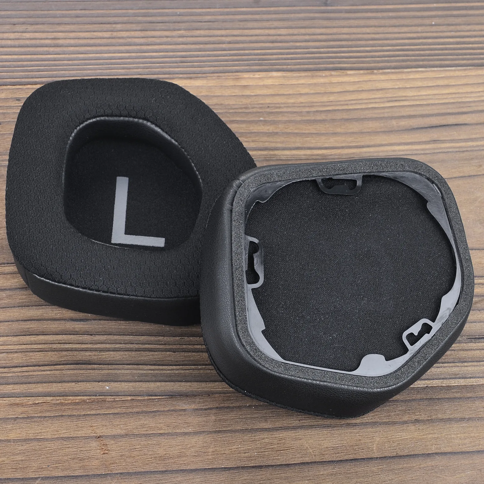 

Ice Gel ear pads For Alienware AW988 Headset Repair and replace parts with a comfortable wearing experience 11.03，