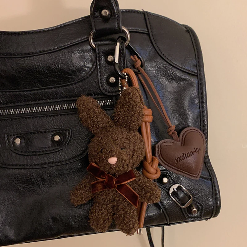 かわいいぬいぐるみバニーキーホルダー、レザーハートペンダント、漫画ドールバッグチャーム、車キーホルダー、カップルバッグペンダントアクセサリー