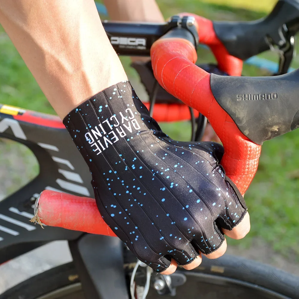 

DAREVIE AERO high Speed Cycling Gloves Light Soft Breathable Cool Dry Half Finger Cycling Glove Anti Slip Bike Gloves MTB Road