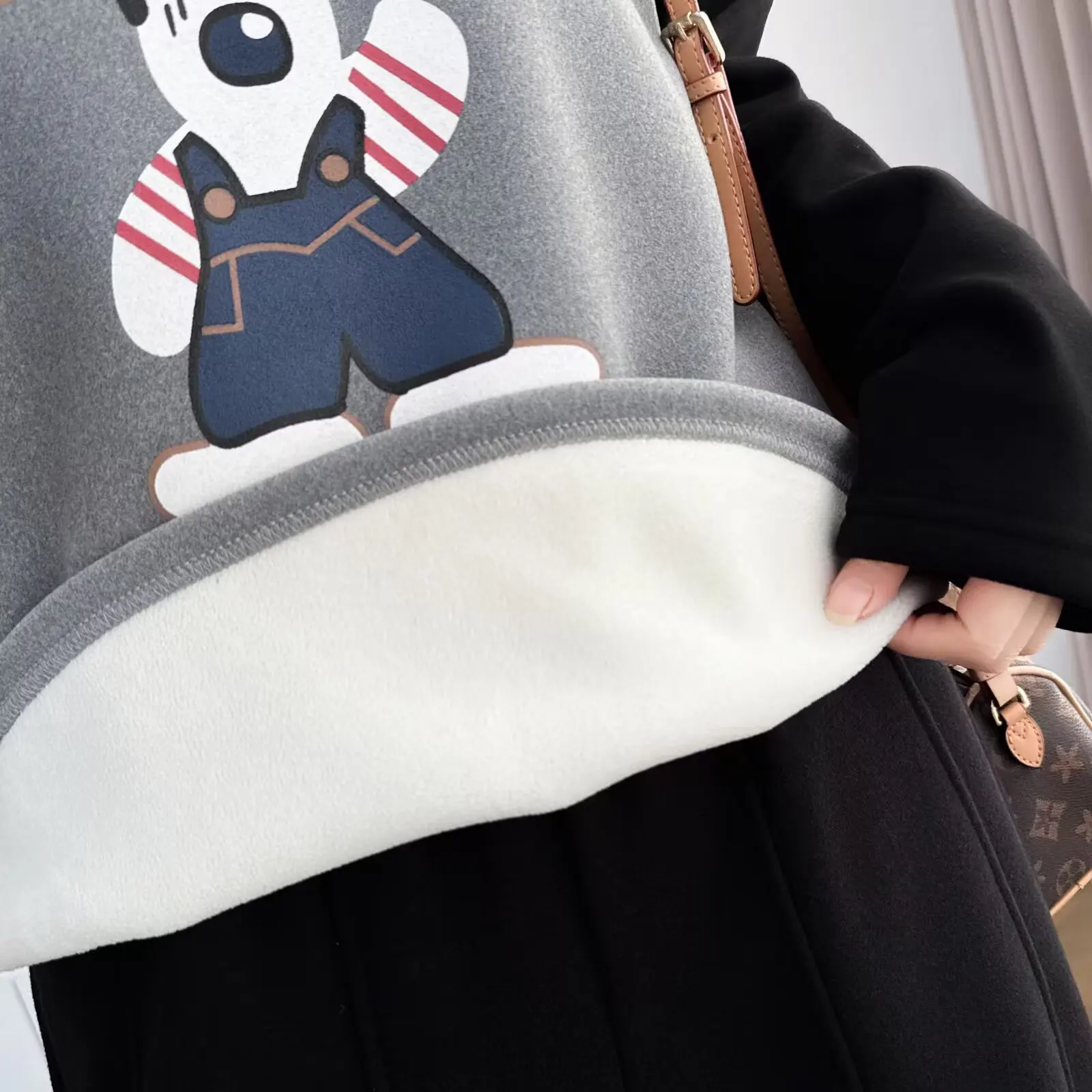 XXXXL mode grande taille femme vêtements sweat nouveau Style d'hiver jeune imprimé couleur bloc polaire chaud épaissir hauts 2563