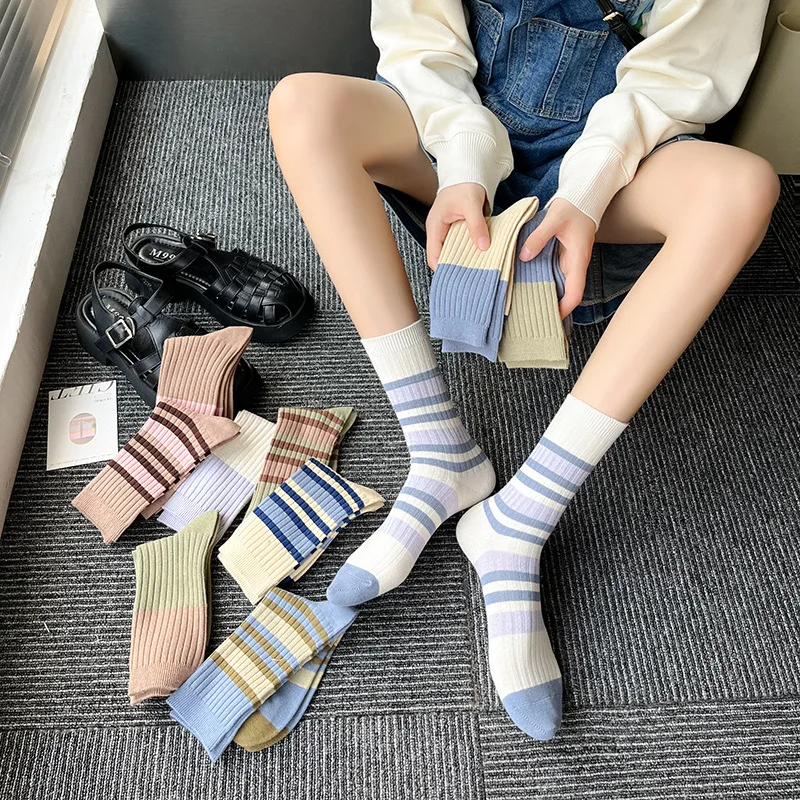 

High Quality Cotton Knitting Women Socks Korean Style Vintage Long Socks Multicolor Striped School Girls Skateboard Sports Socks
