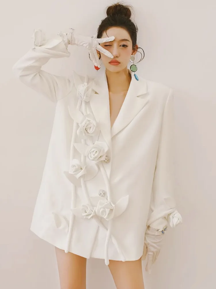 BZVW 2025 nuevo Blazer de diseñador suelto con flores 3D blancas francesas para mujer abrigo primavera otoño moda chaqueta de traje de nicho marea