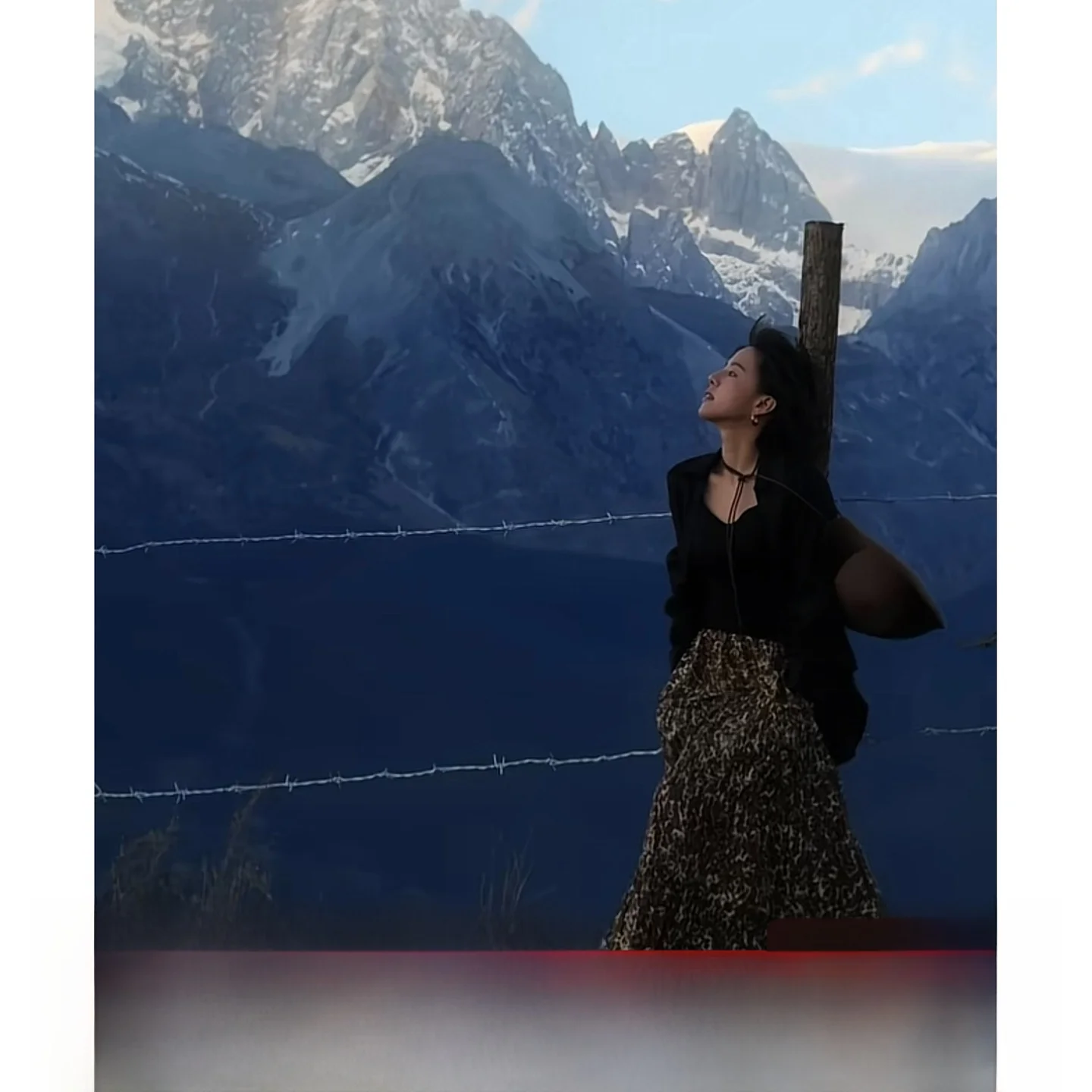 

Универсальная льняная рубашка для женщин на раннюю весну, приталенная, модная, длинная, на пуговицах, с воротником, повседневная, деловая одежда