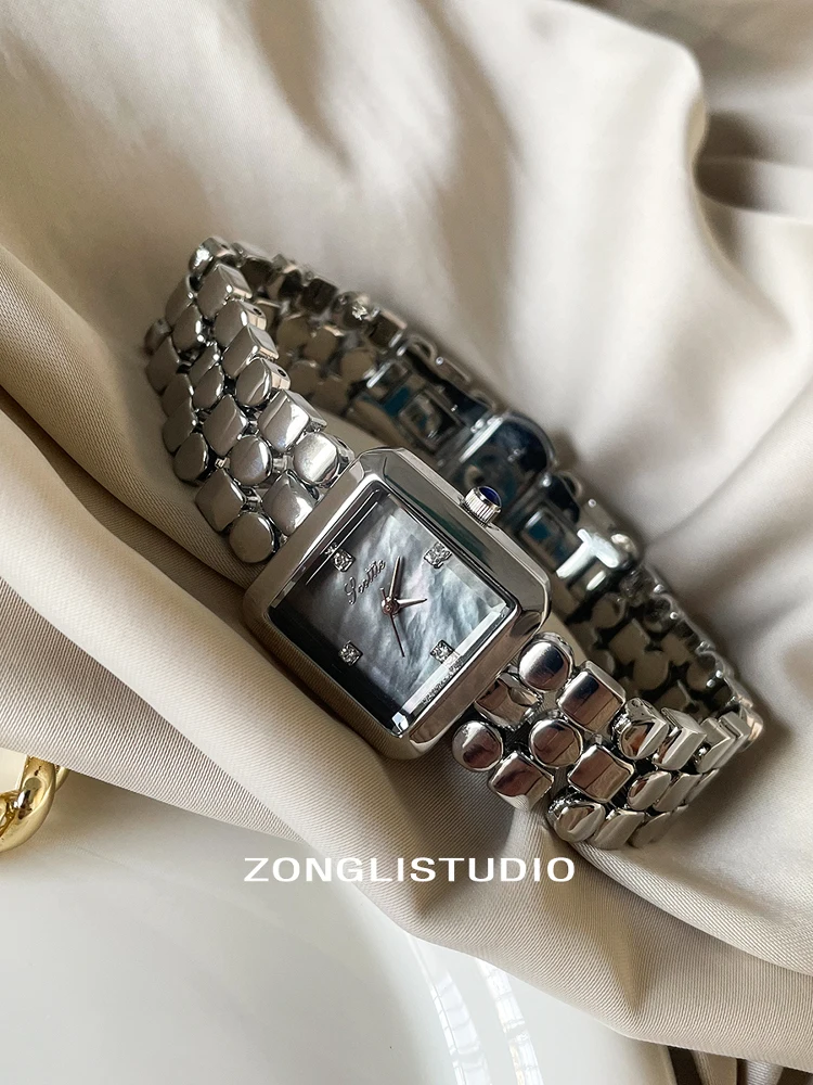 Elegant Women'S Wristwatch With A Luxurious Square Dial, A Sophisticated Quartz Watch For Ladies, A Perfect Gift For Women.