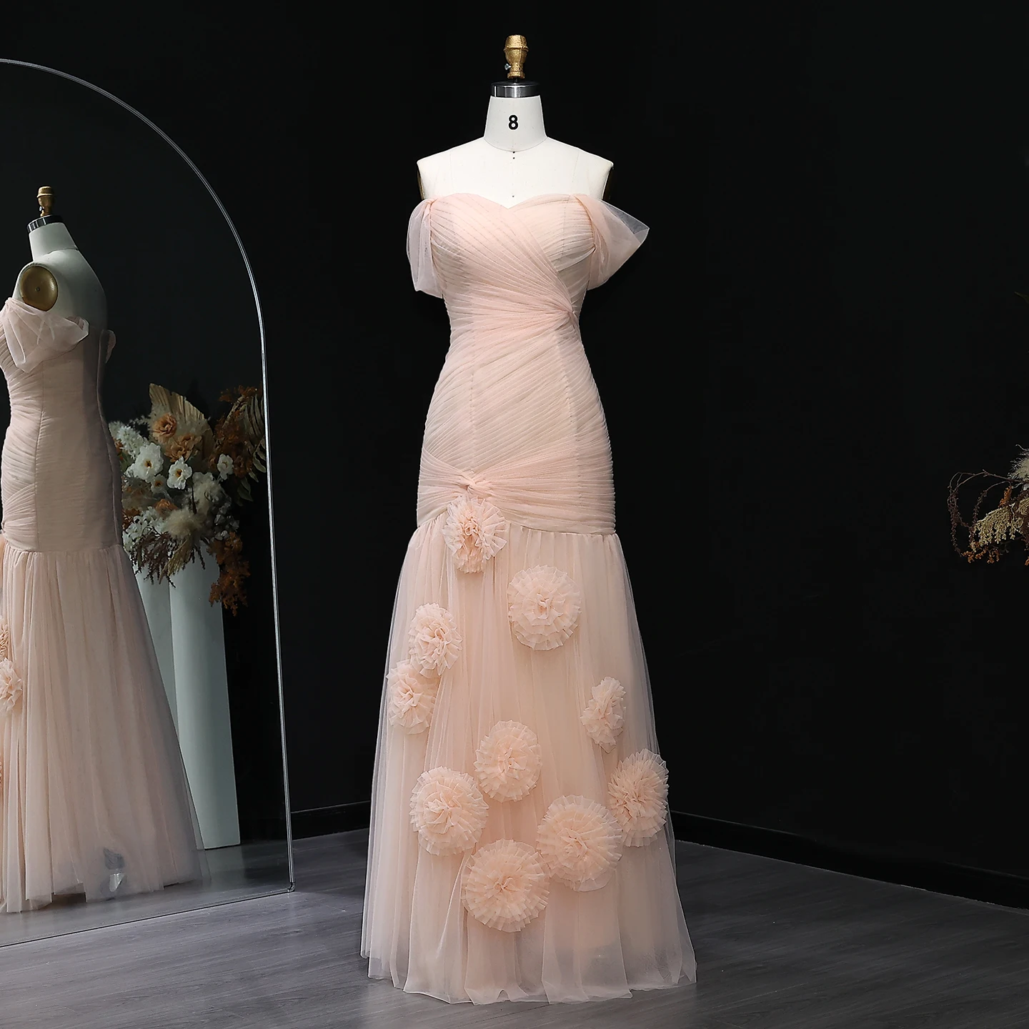 シャロンはオフショルダーピーチマーメイドアラビア語 3D 花プリーツ女性のウェディングパーティードレス SF176 カスタマイズ