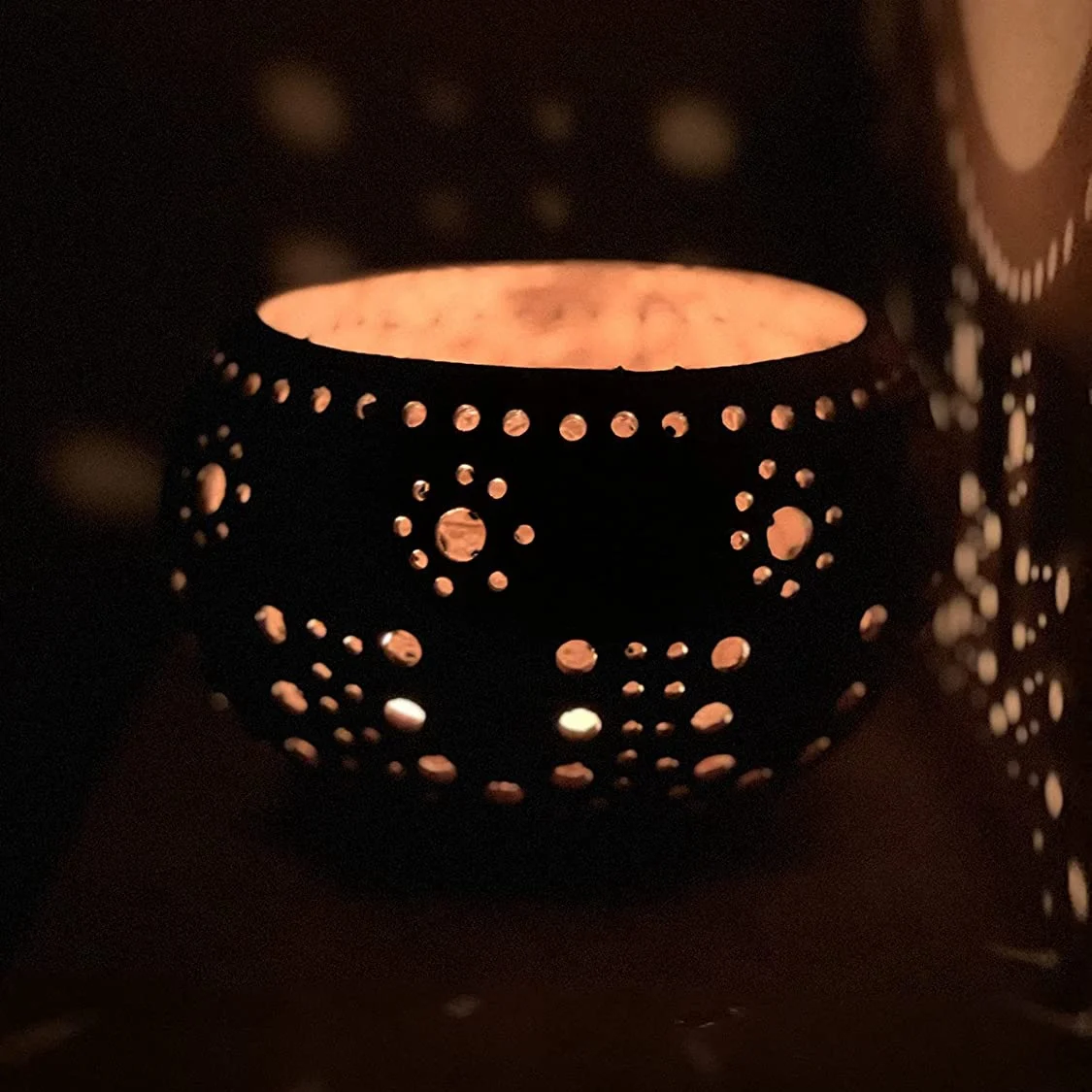 Candle Coconut Shell Bowl,Candle Holders,Handmade Coconut Shell Candle Holder for Tealight Small Pillar,Storage Bowl