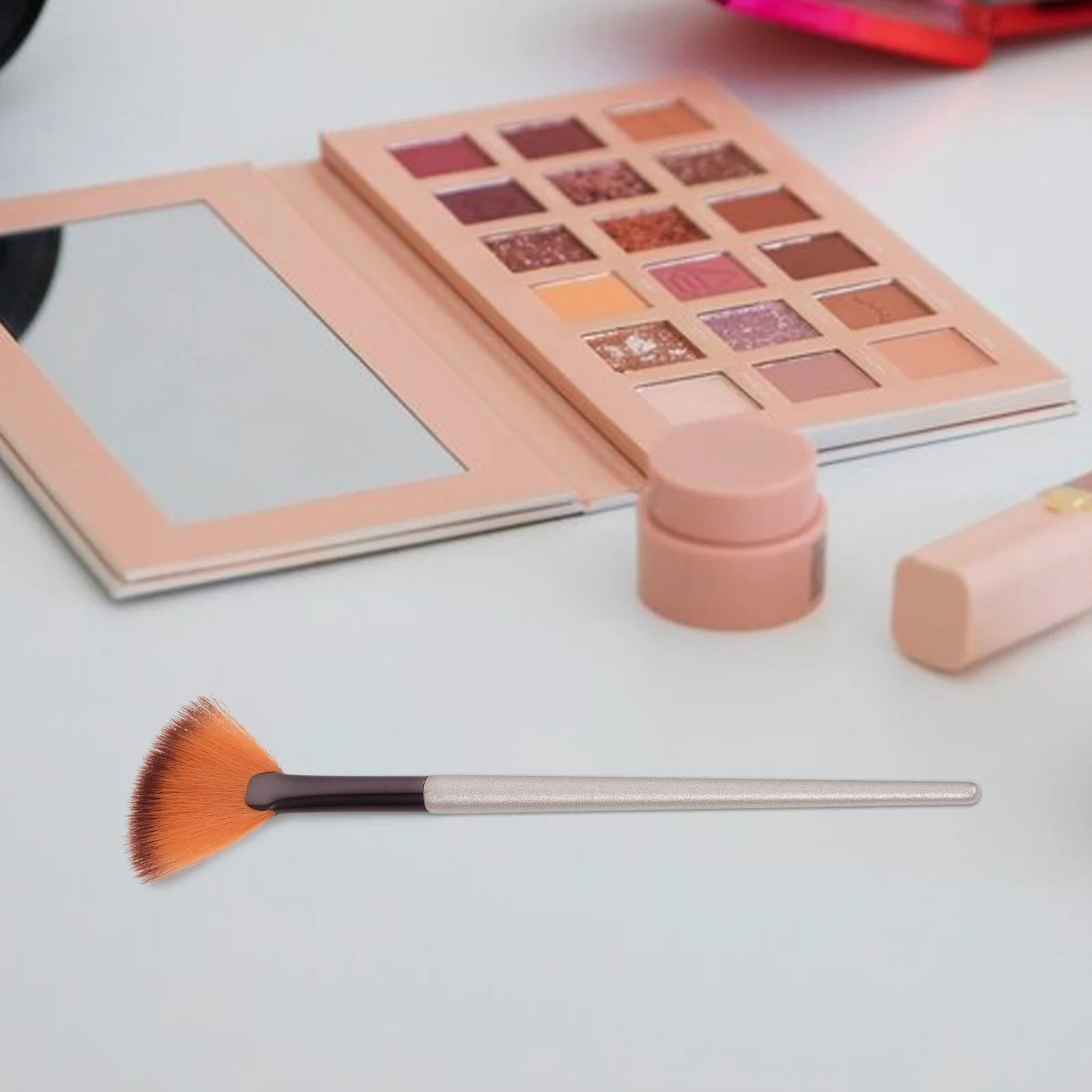 

Wooden Handle Makeup Brush Set Professional Cosmetics Brushes for Women Powder Face Beauty Tools Bristles Safe