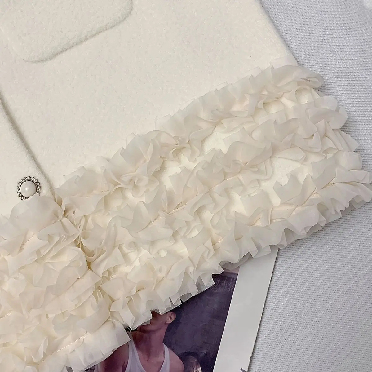 Chic Design Lace Ruffle Vests Women Single-breasted Cardigan Sleeveless Waistcoat Black White Jacket Spring Autumn Outerwear