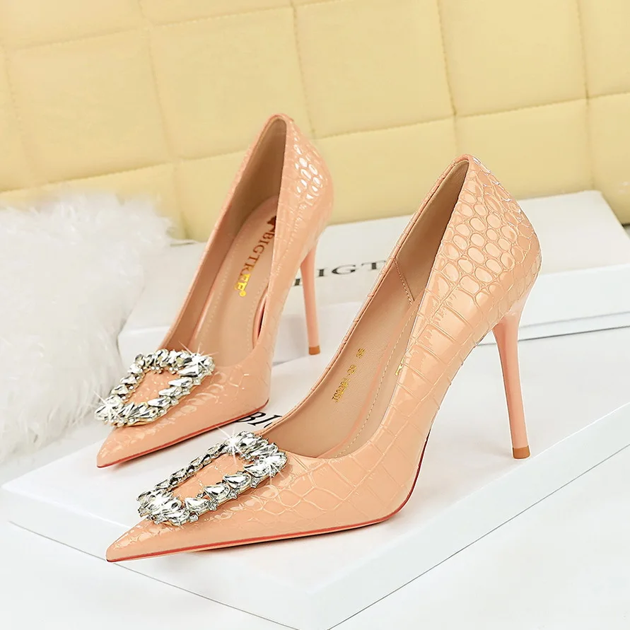 

Women's Pumps Shoes Fashion High Heel Shoes Shallow Mouth Pointed Patent Leather Rhinestone Buckle Ladies Evening Dress Shoes