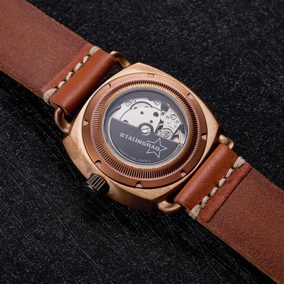 2024 New Men\'s Bronze Mechanical Pagani Watch 200M Watch Waterproof Movement 8215 Sapphire Crystal Rubber Bronze Watch For Men