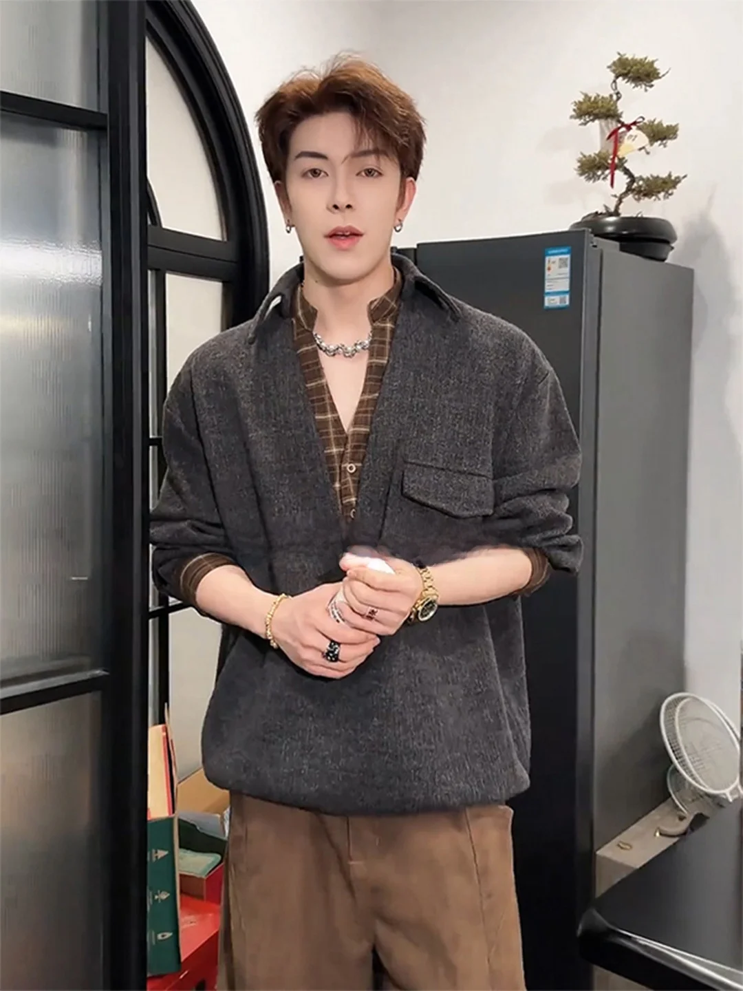 

Модный клетчатый свитшот с длинными рукавами и воротником-поло, мужская осенне-зимняя модная верхняя одежда, повседневная свободная одежда из полиэстера