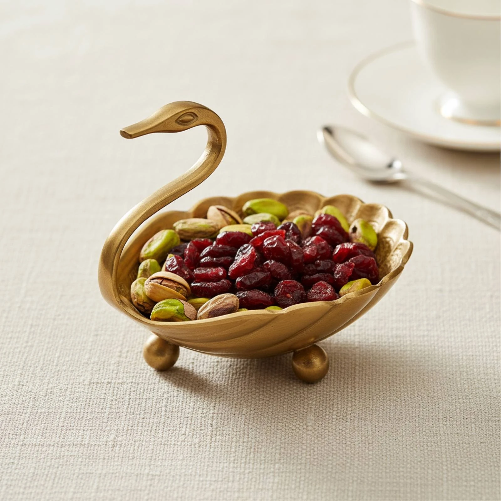 Swan Tray Scalloped Brass Tray Decorative Swan Dish Three Feet Table Ornament Easy to Clean view 3