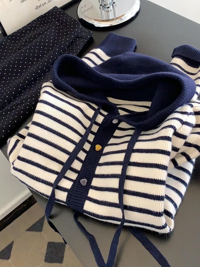 

Оверсайз осенне-зимний полосатый вязаный свитер с капюшоном на пуговицах, свободный крой, унисекс, повседневный уличный стиль