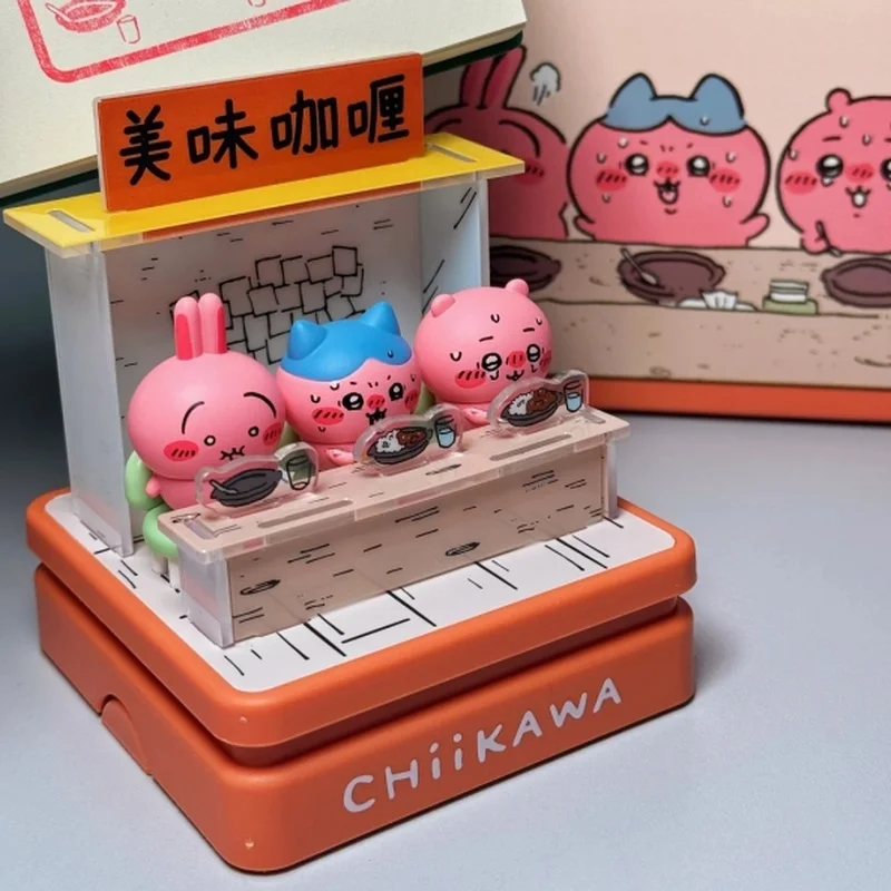 

Новинка! Оригинальная фигурка-украшение Chiikawa из серии «Острое карри» в наличии. Модные игрушки и сувениры.