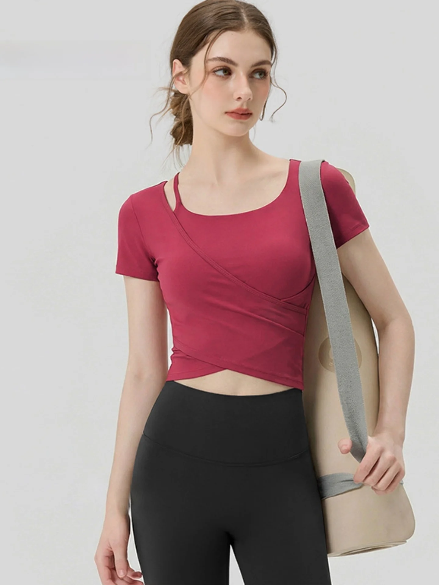 summer-new-women's-short-sleeve-t-shirt-sports-fitness-outdoor-yoga-clothing-integrated-cup-fitness-gymnastics-upper-apparel