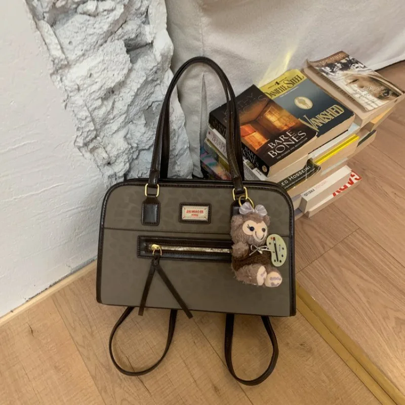 

2025 New Tote Shoulder Bag for Women, Very Chic Crossbody Purse, Minimalist and Versatile Handbag, Spacious and Very Stylish