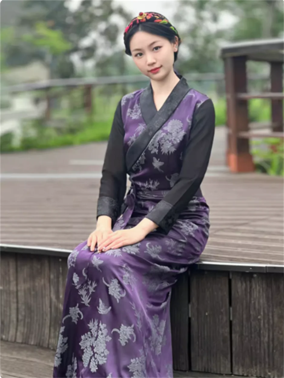 Tibetan clothing women's new style Tibetan clothing