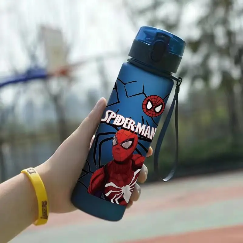 Marvel Spider Man Drinking Straw Water Cup Frosted Cartoon Outdoor Sport Strap Portable Plastic Water Bottle Student Adult 560ml view 4