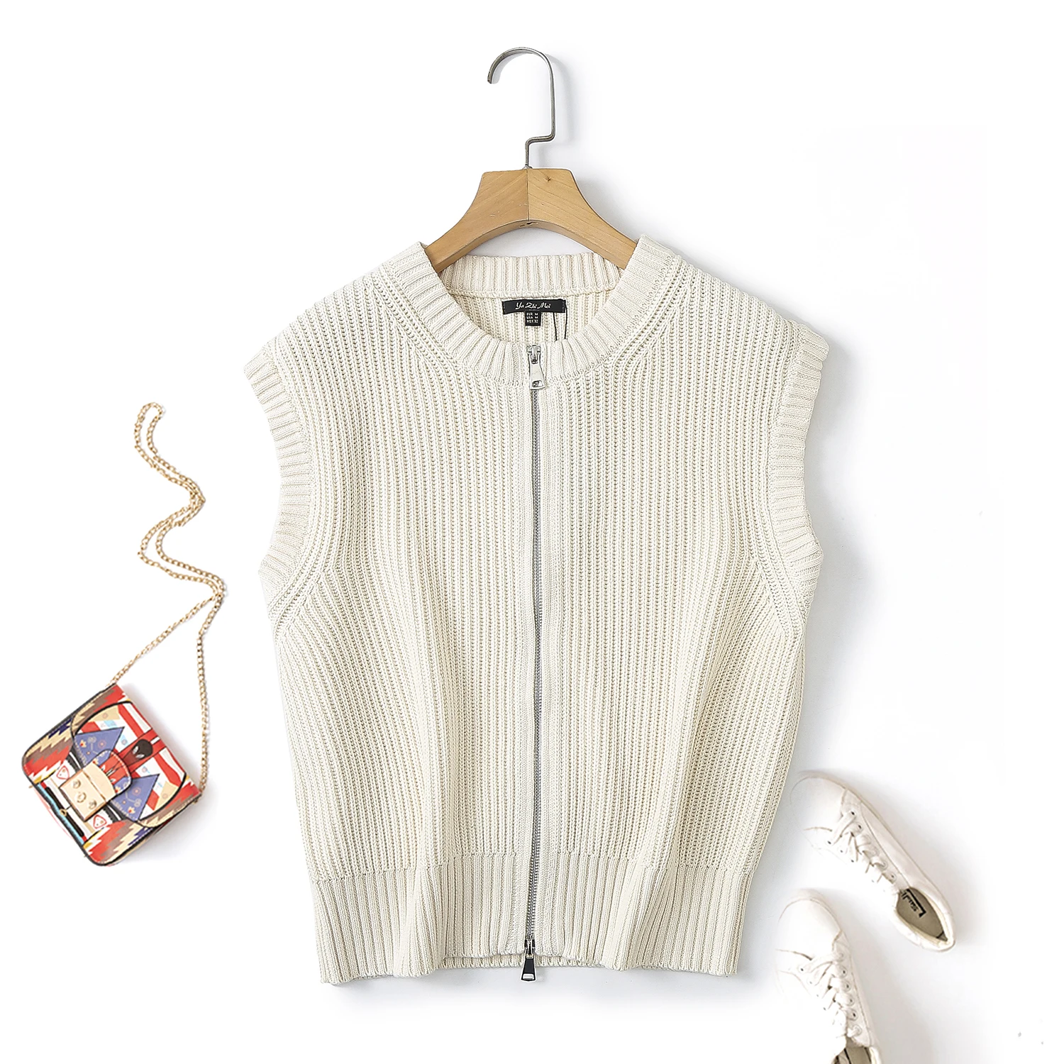 

Ethereal MD 2024 new style of Women's casual slouchy rice white sleeveless sweater knit cardigan vest