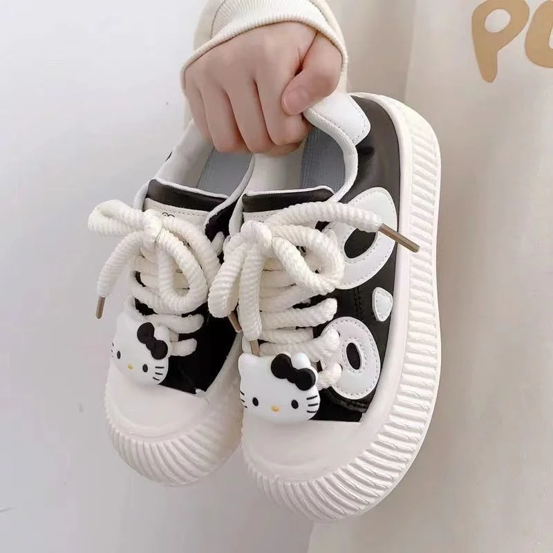 Sanrio Hello Kitty Thick Sole Shoes Autumn New Women Sneakers Y2k Versatile Casual Board Shoes Preppy Cute Girl Skate Shoes 2023