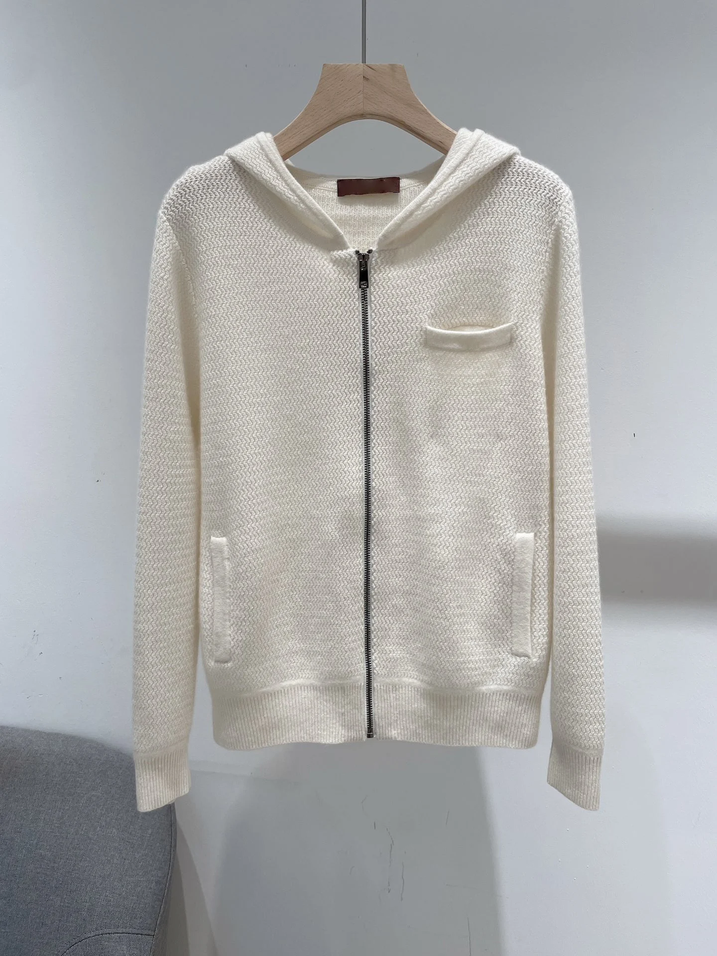 

Women's Clothing casual with hood 100% cashmere version of the color is a matchAutumn Winter New 0231