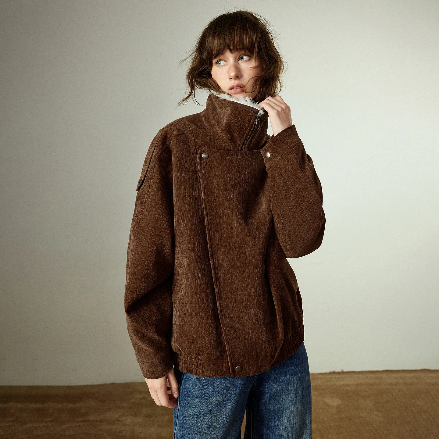 TOYOUTH Cappotti imbottiti in cotone da donna 2025 Inverno Nuovo cappotti in giacca con colletto in peluche caldo stile retrò in ciniglia Nomadic