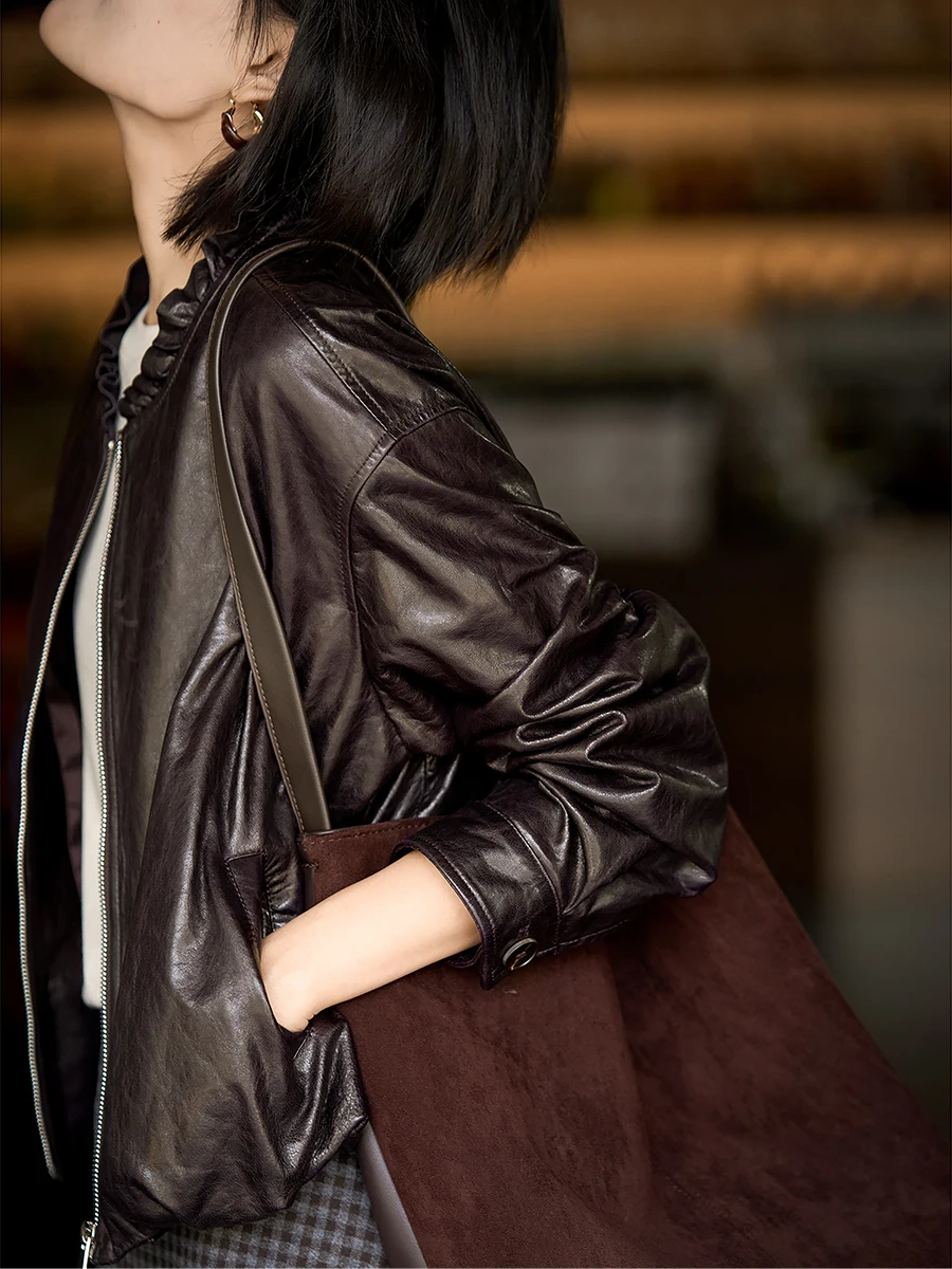 

Short Oil Wax Leather Coat Female Style Ear Mushroom Collar Blossom Patterned Outerwear Anti-Wind Professional Care