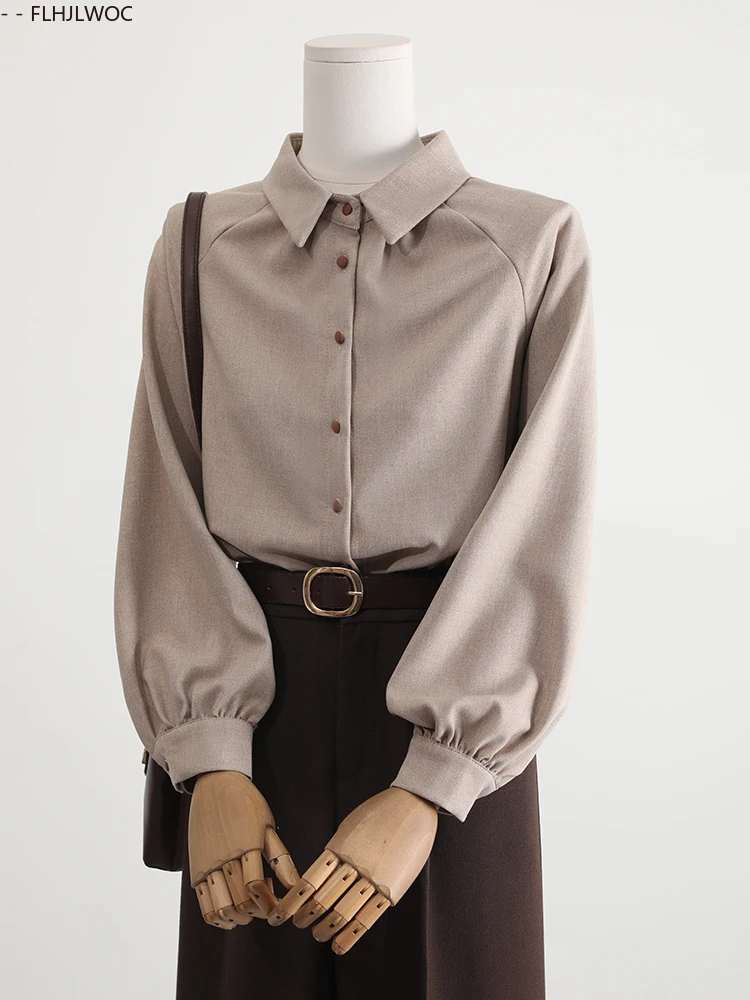 Retro Vintage Topsเสื้อใหม่แฟชั่นผู้หญิง 2025 ฤดูใบไม้ร่วงแขนยาวElegant Office Lady Chicภาษาฝรั่งเศสคําออกแบบปุ่มเสื้อ