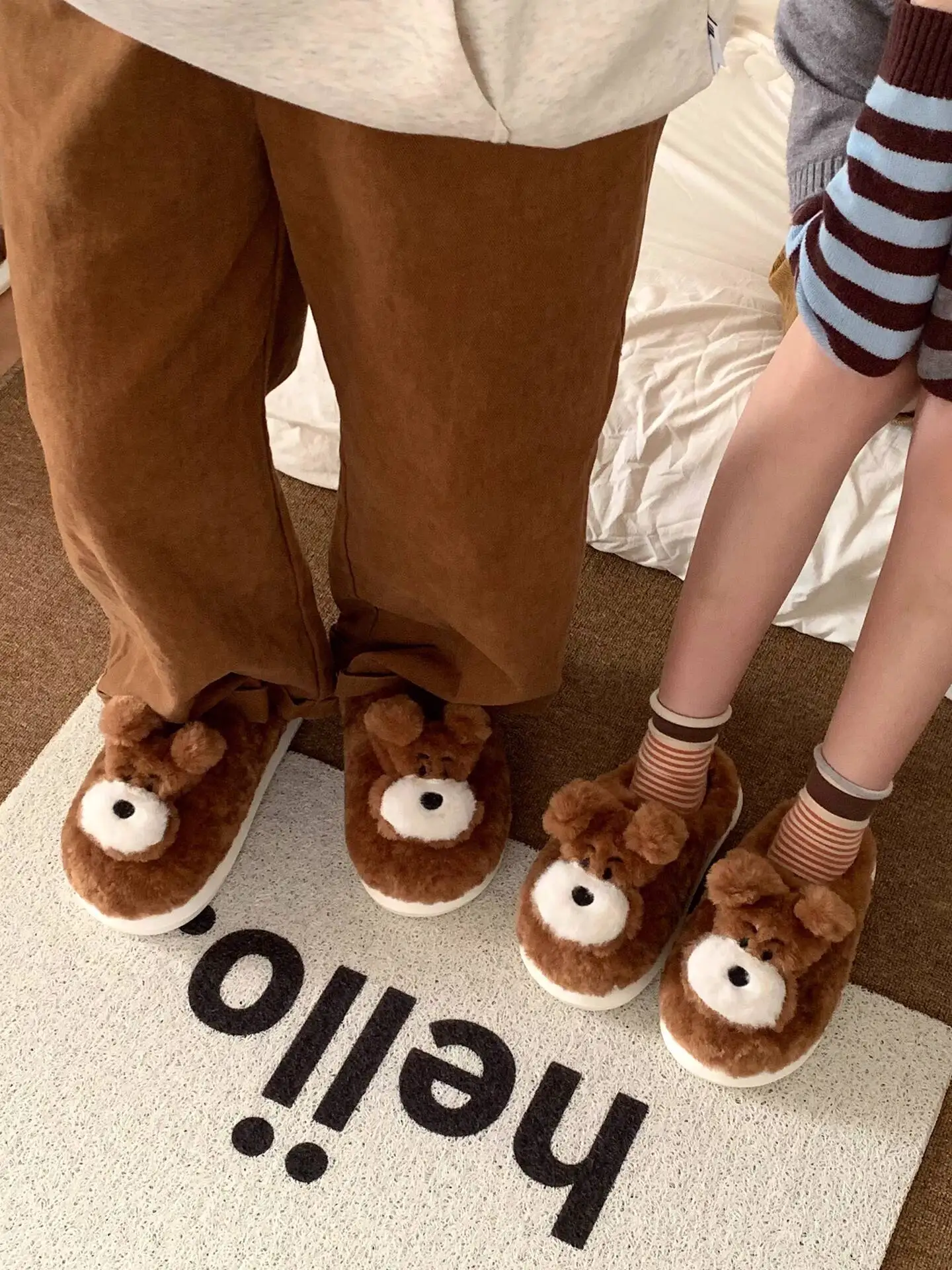 unisex home slippers Couple's autumn Winter New Cute Puppy Cotton Slippers Non Slip Fun Warm Furry Slippers for Men & Women