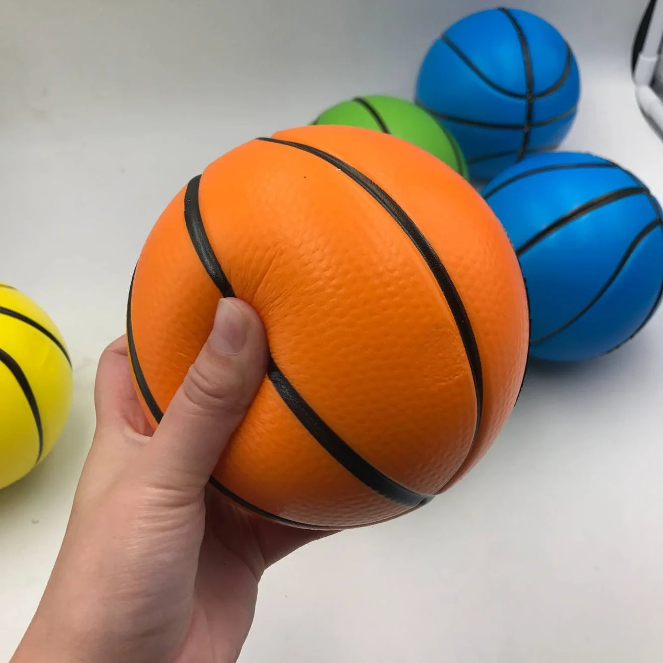 12.5cm de diâmetro futebol basquete 5.5 Polegada esponja do plutônio sólida bola macia indoor crianças brinquedos interativos bola silenciosa