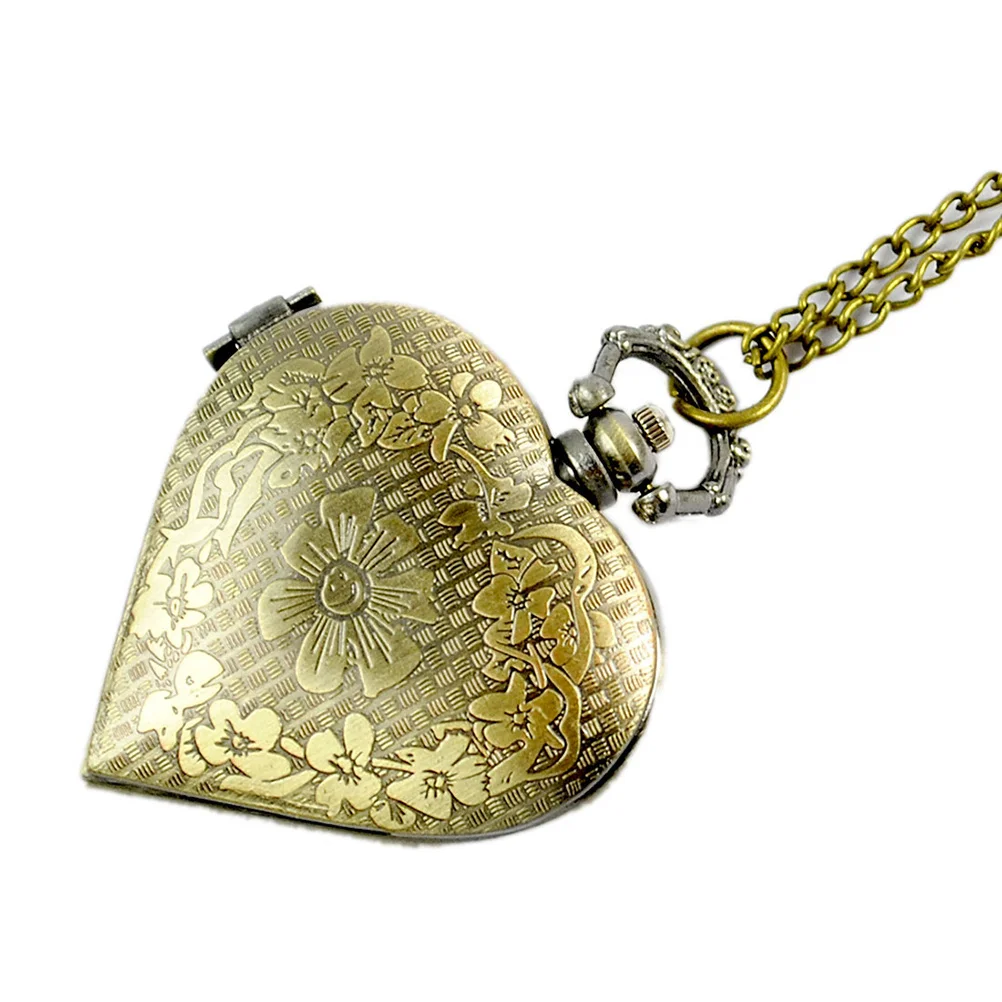 

Vintage Heart Shape Pocket Watch Durable Quartz Pendant Simple Design Clothes Decoration for Men Women Herat Shape Pocket Watch
