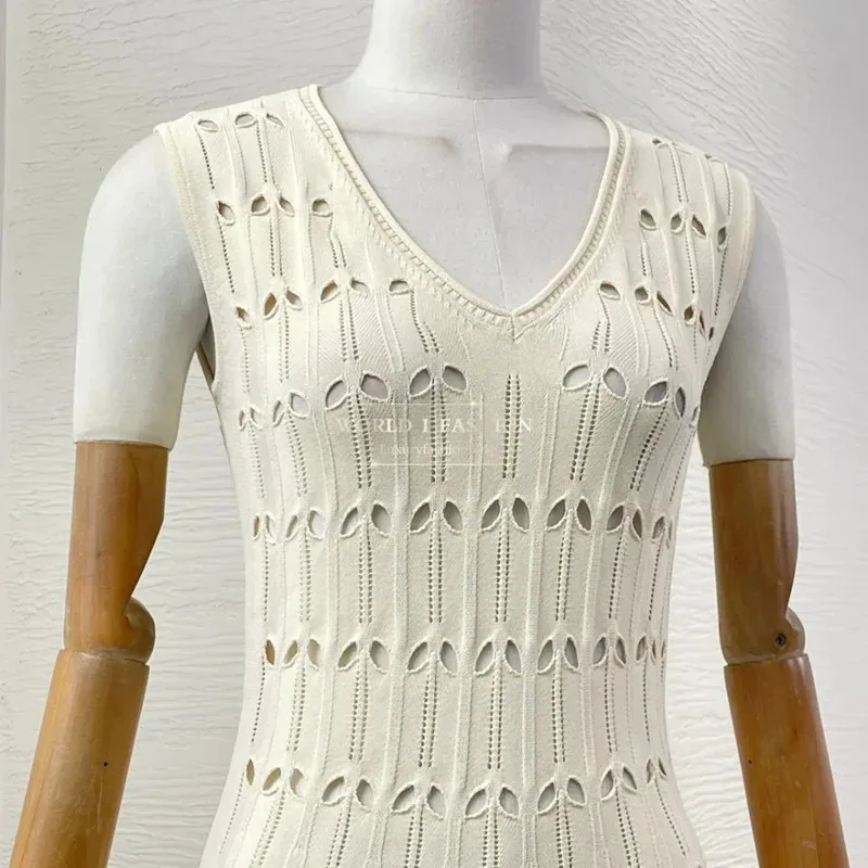 2025 High Quality New Women Summer Beige Hollow Knit Short Sleeve Hole Mini Dress for Holiday