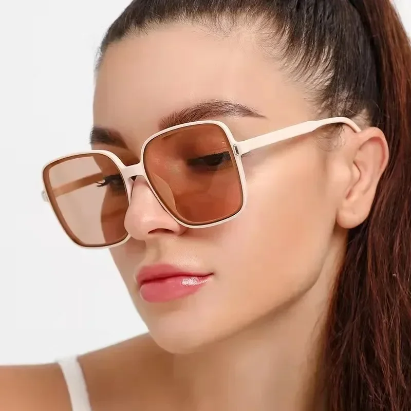 Vintage Oversized Square Sunglasses Women Fashion Gradient Outdoor Shades Retro Female Luxury Brand Design Eyewear