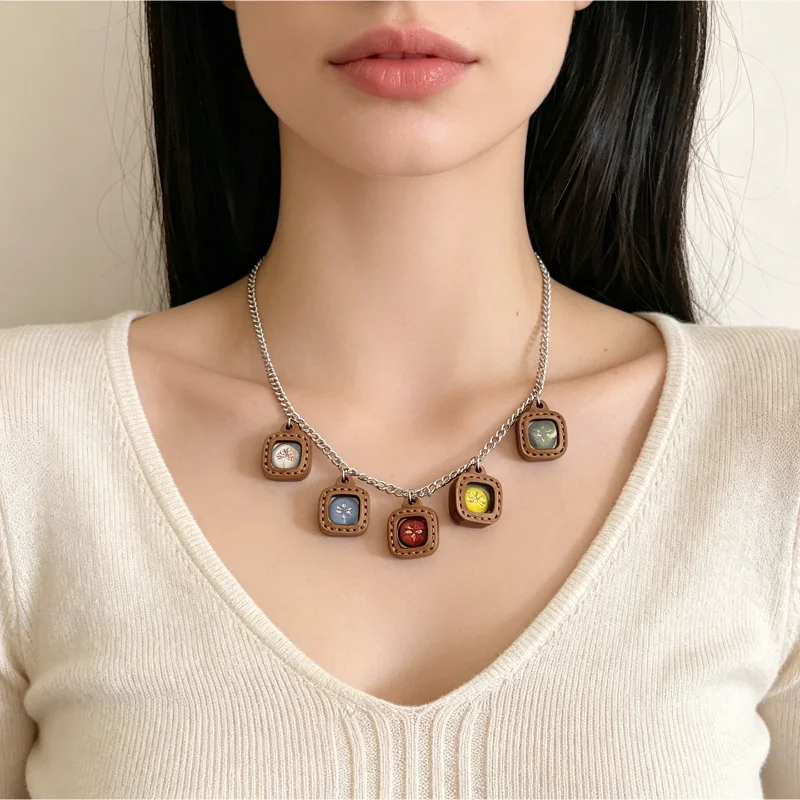 Tibetan Style Mini Box Pendant Necklace for Women Printed Colorful Thangka Art Faux Leather Clavicle Chain Ethnic Charm Fashion