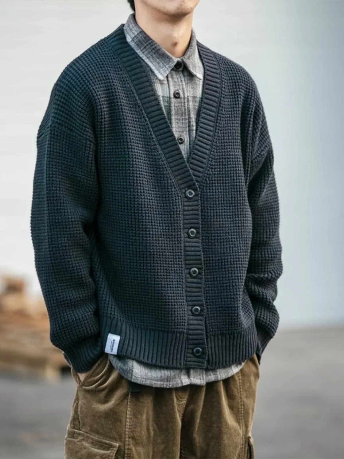 

Ретро-кардиган в японском стиле с V-образным вырезом, мужской свободный вязаный свитер больших размеров, верхняя одежда для осени и зимы, повседневная одежда